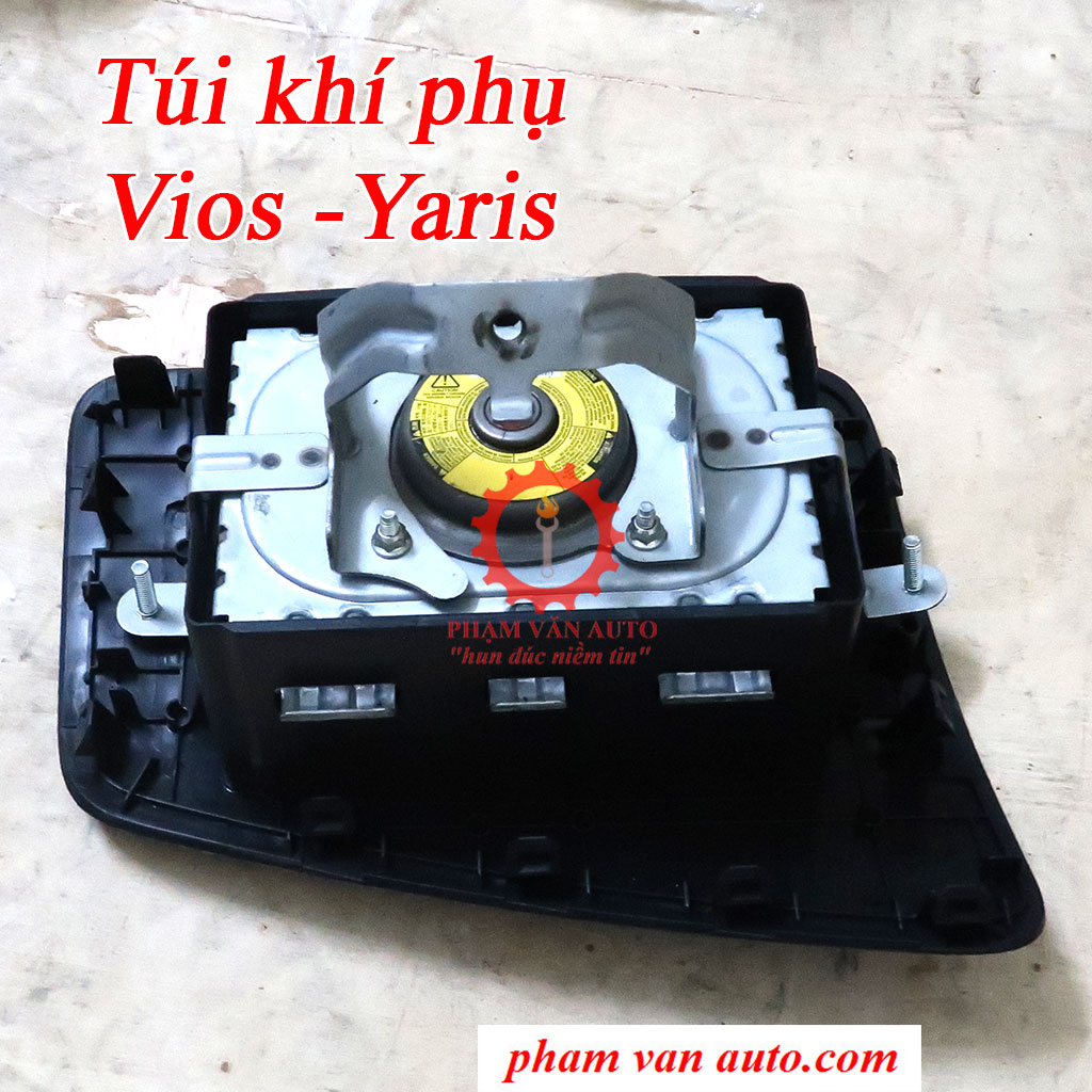 Túi khí phụ Toyota Vios Yaris 2014-2016 739700D130C0