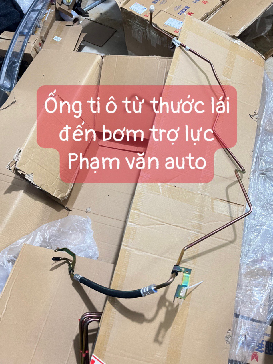 Ong Ti O Tu Thuoc Lai Den Bom Tro Luc Ford Transit Chinh Hang 2