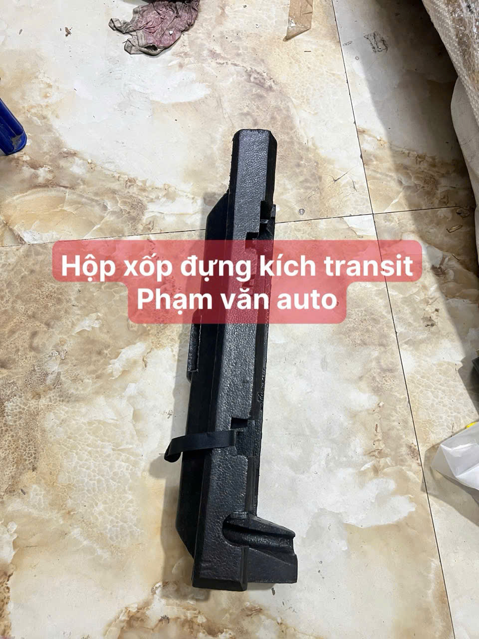 Xốp đựng kích xe Ford Transit hàng xịn giá rẻ | Phạm văn auto