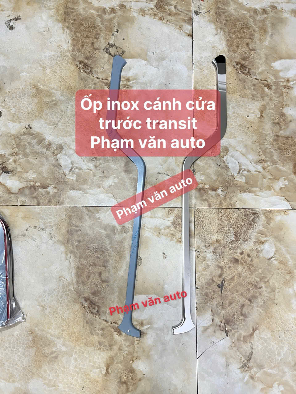 Ốp inox nẹp cánh cửa trước Ford Transit (chữ Z) hàng chất lượng cao giá tốt Phạm Văn auto