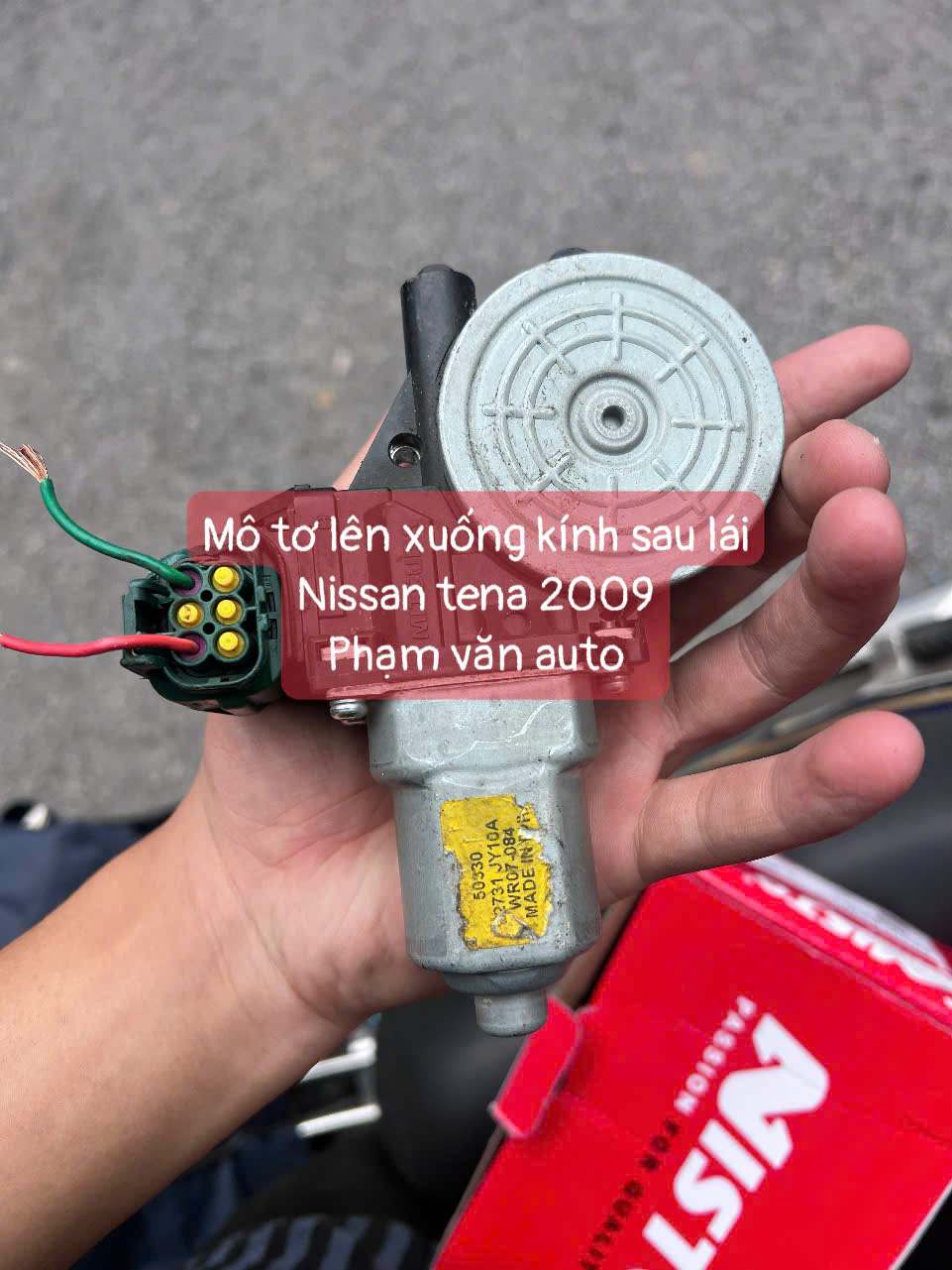 Mô Tơ Lên Xuống Kính Sau Lái Nissan Tena 2009 Hàng Xịn Giá Tốt Phạm Văn Auto