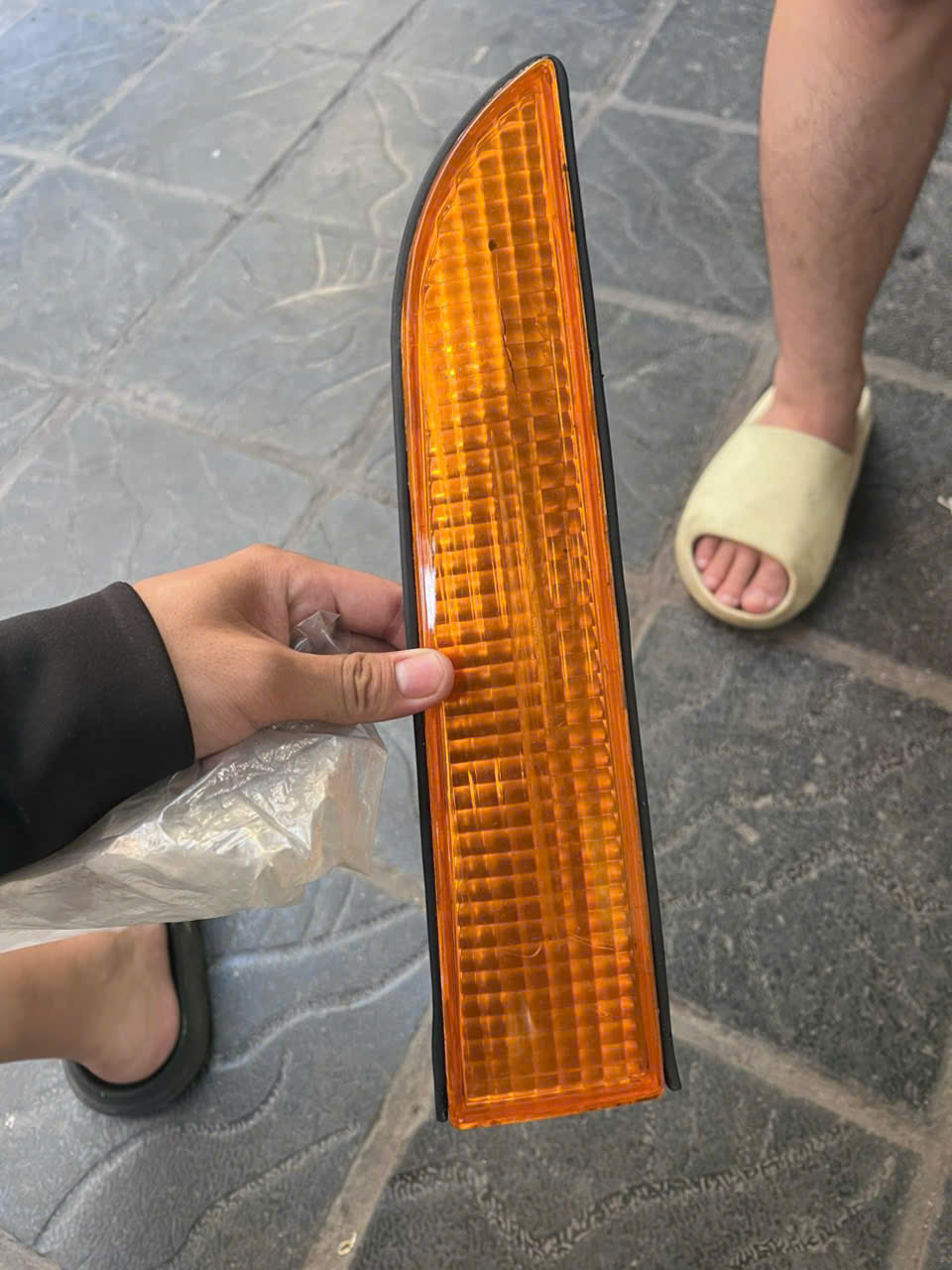 Đèn phản quang Phụ Chiến Thắng